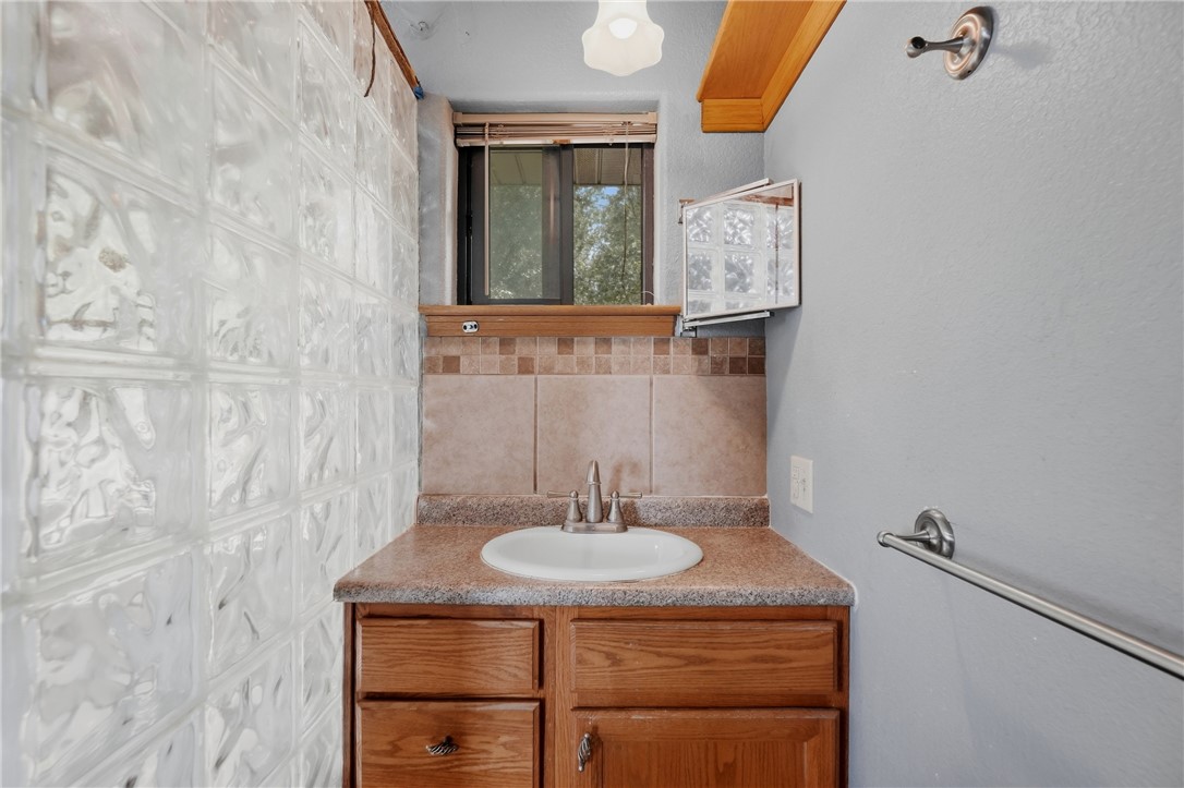1152 County Road 220