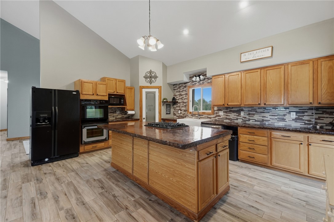 28559 Farm Road 11190