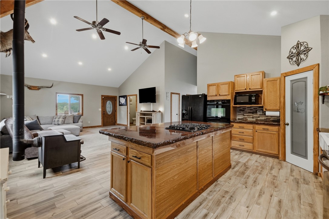 28559 Farm Road 11190