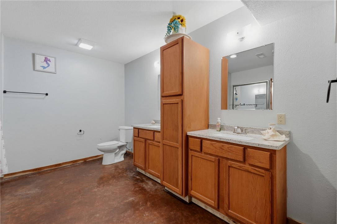 28559 Farm Road 11190