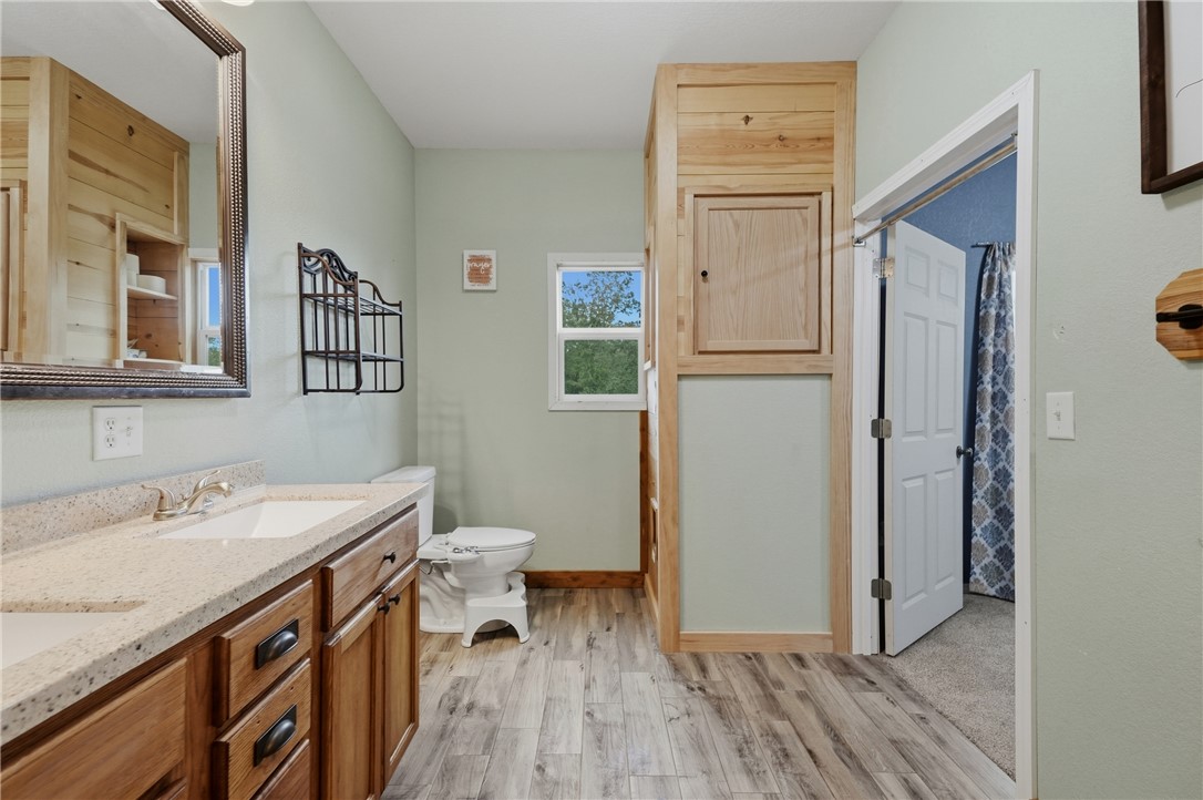 28559 Farm Road 11190