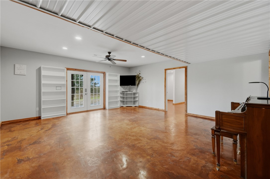 28559 Farm Road 11190
