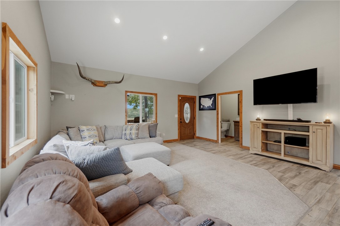 28559 Farm Road 11190