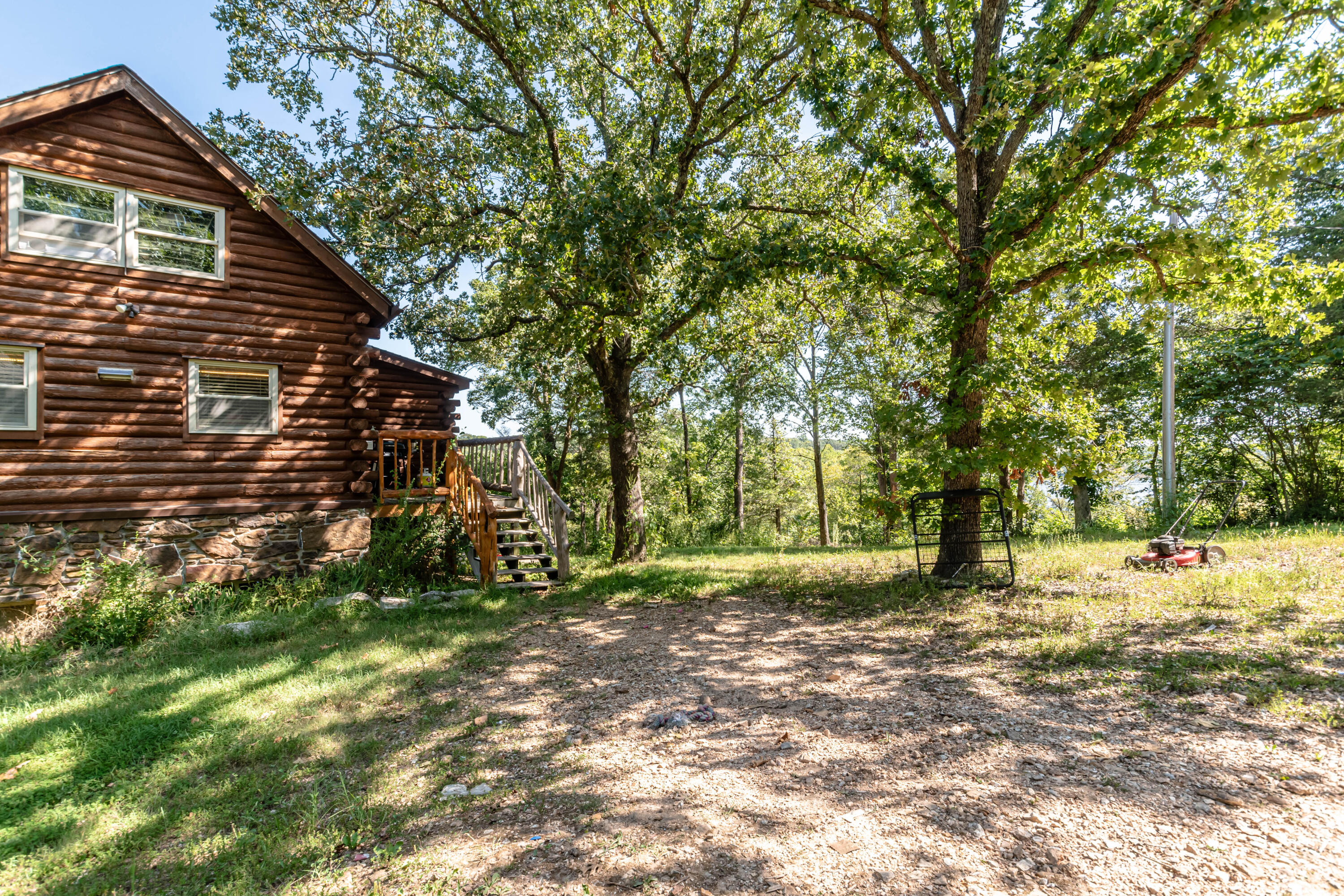 17982 Farm Road 2262
