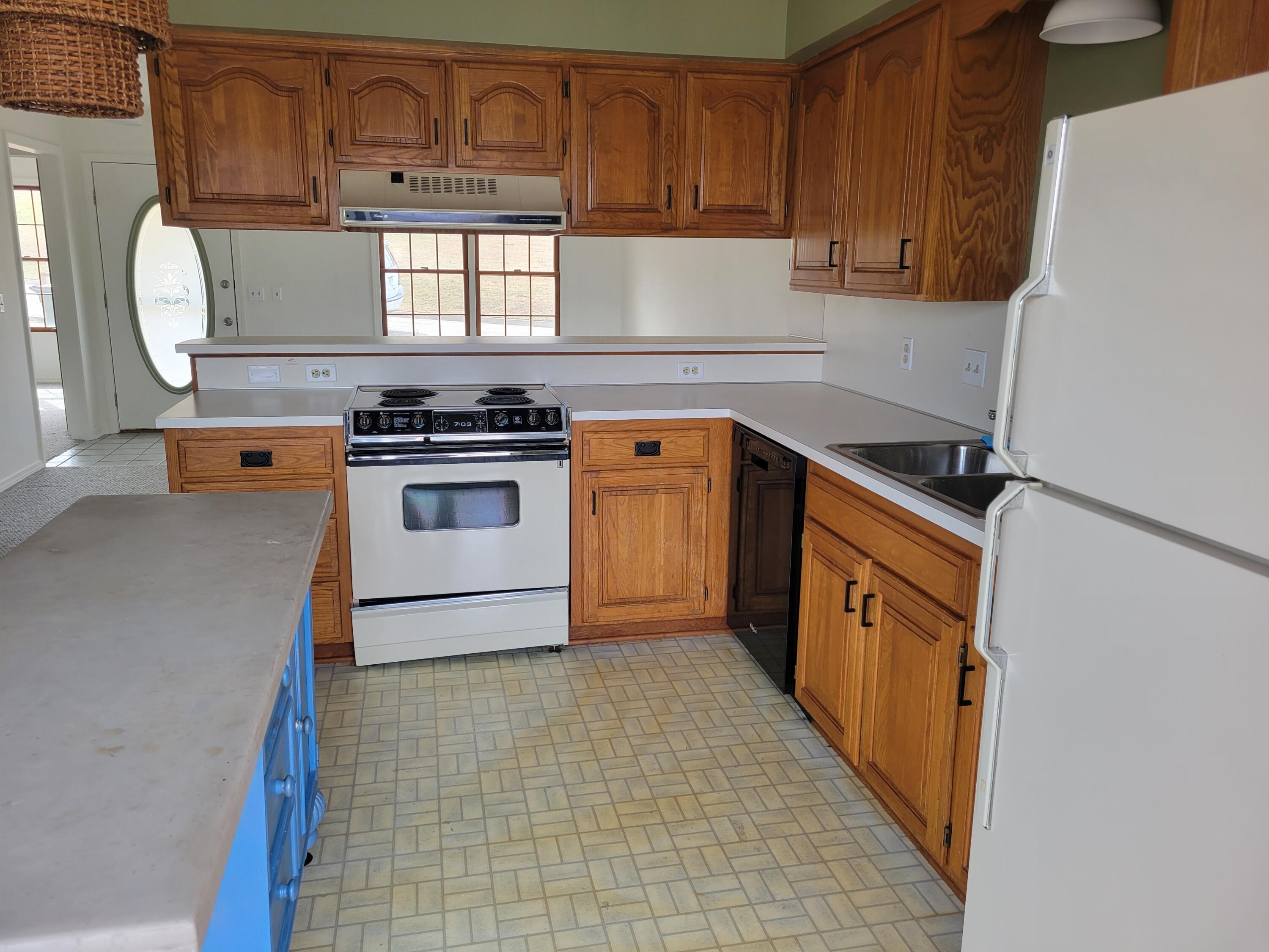 3 Ironwood Ln