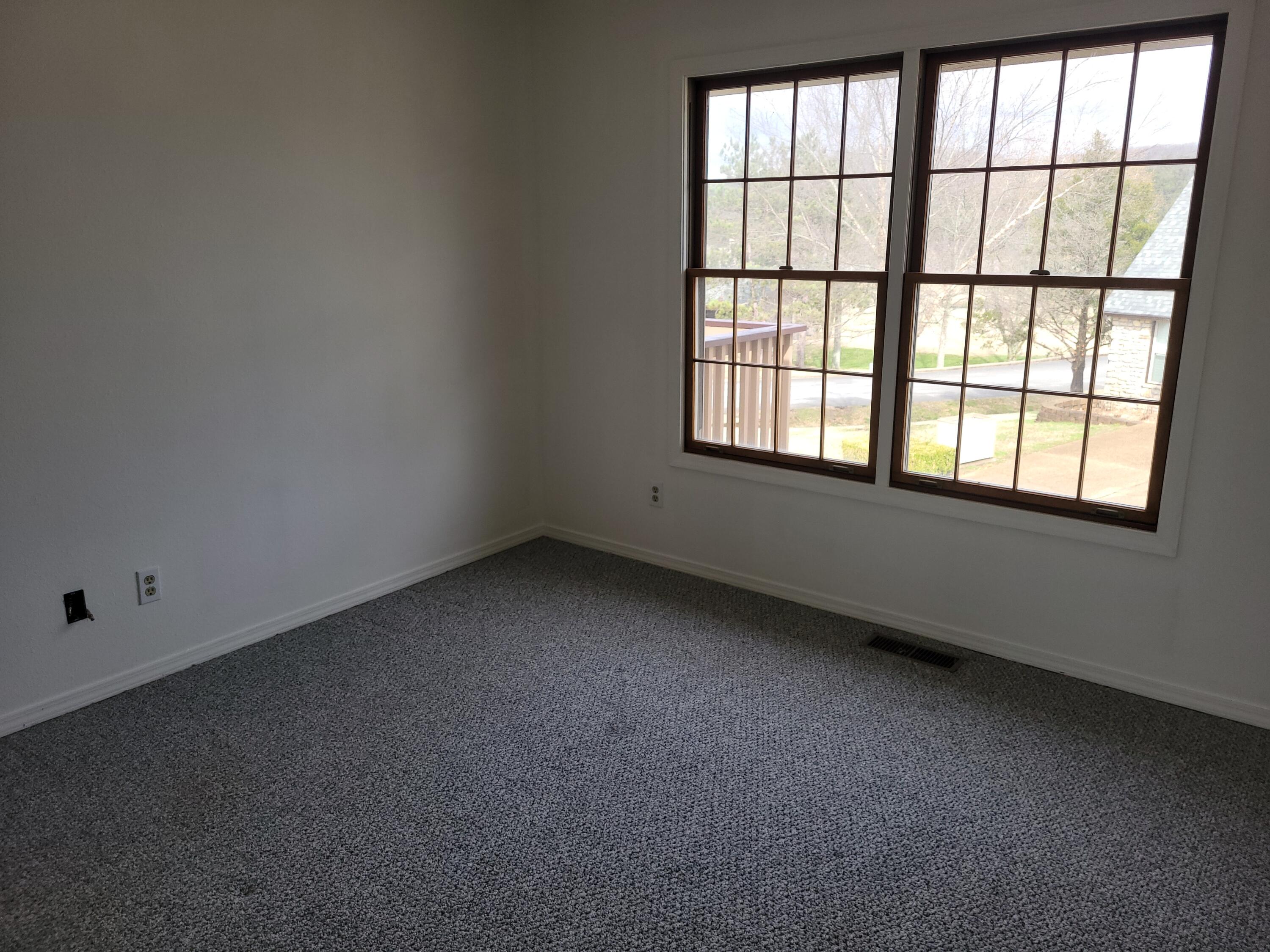 3 Ironwood Ln