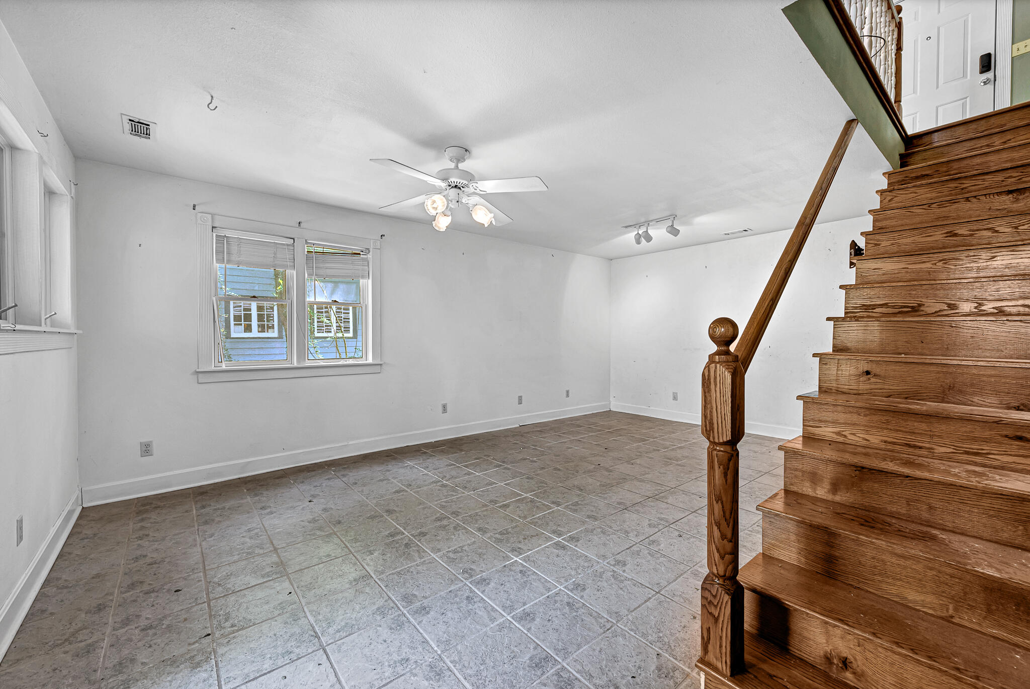 287 Spring Street