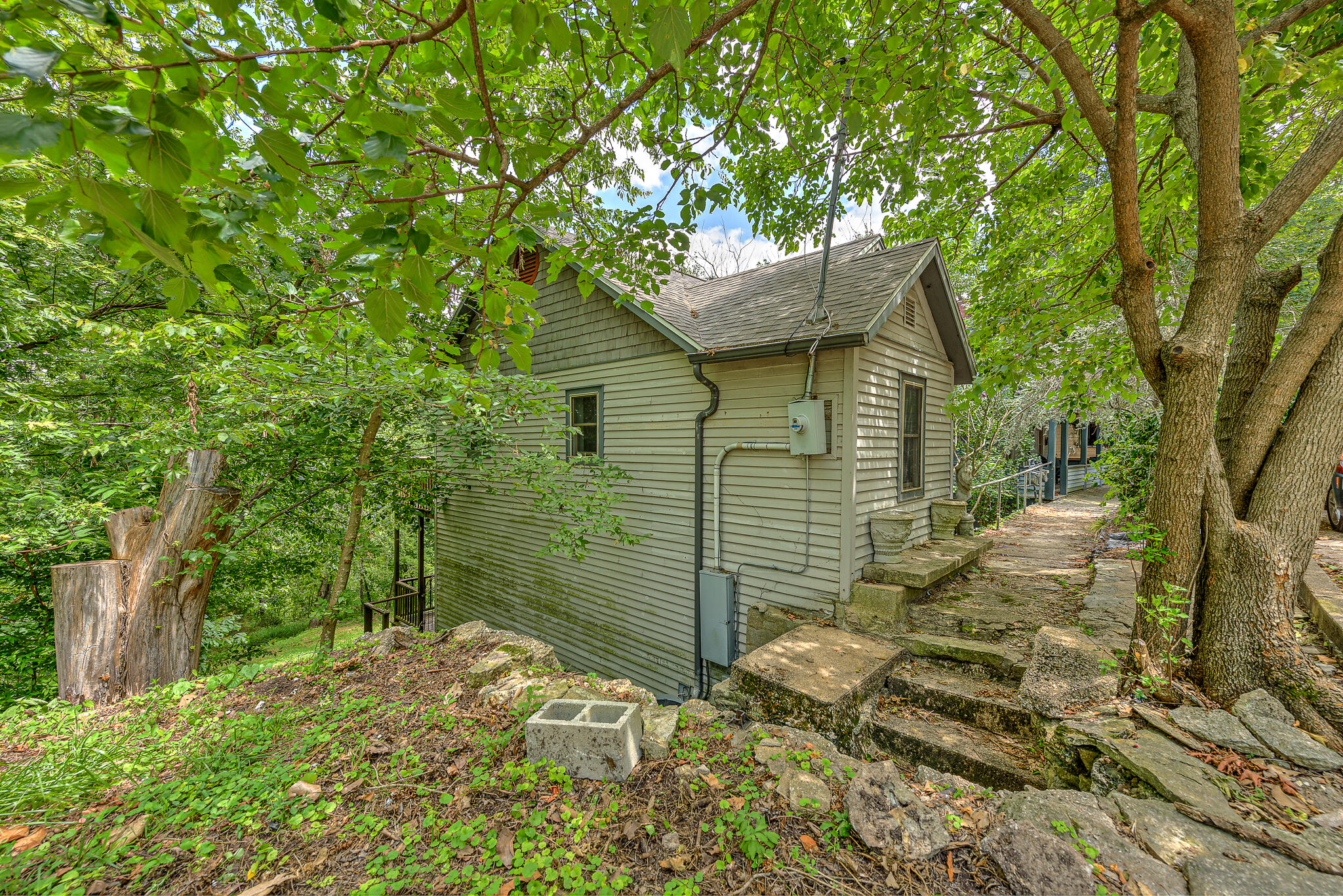 287 Spring Street