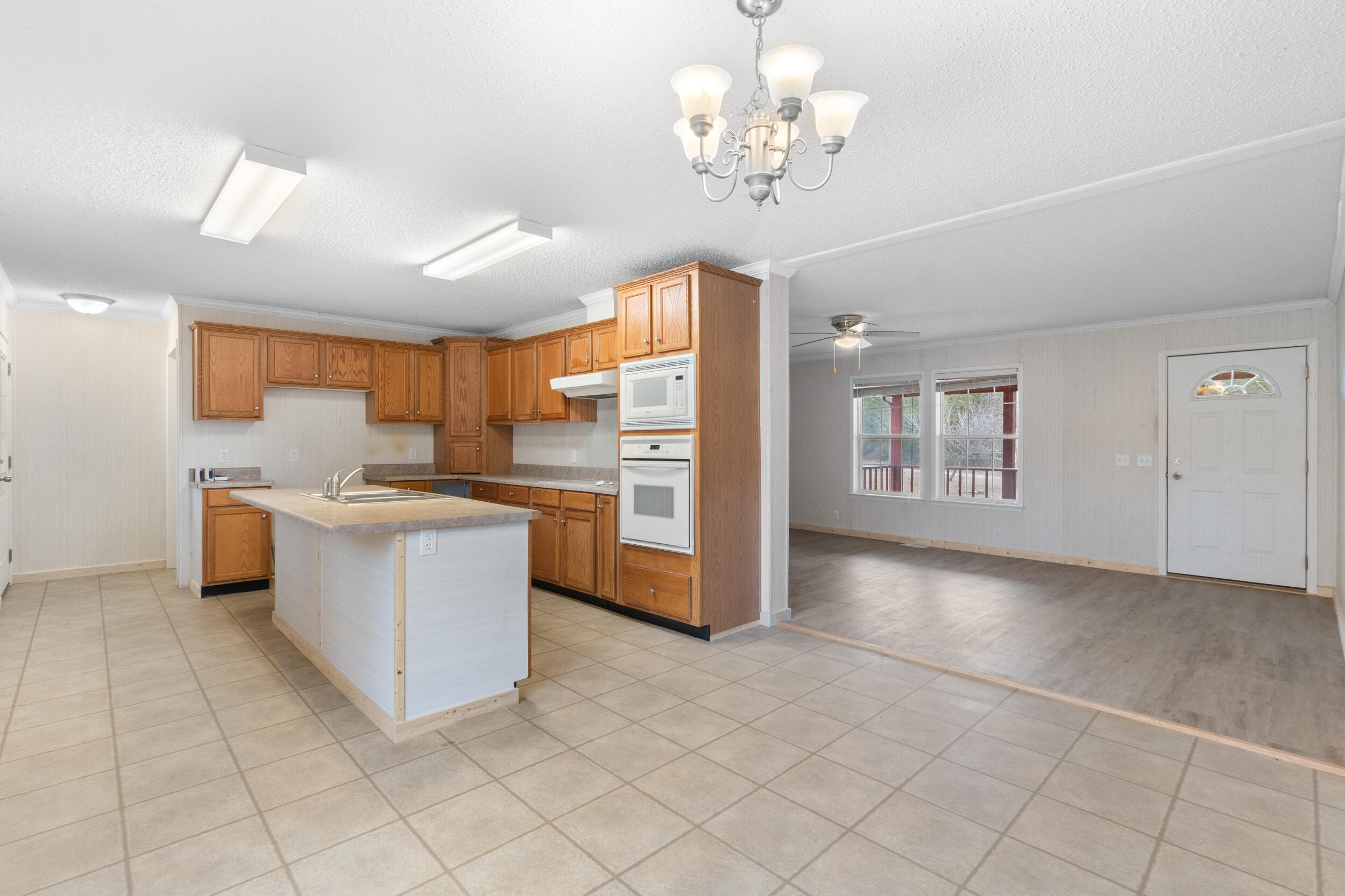 6978 N Highway 23