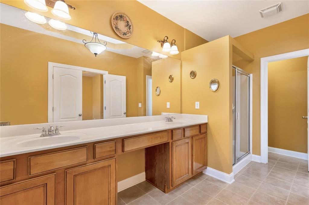 275 Blue Pointe Court