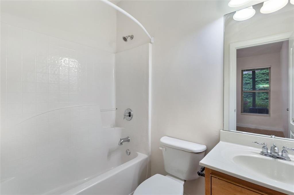 275 Blue Pointe Court