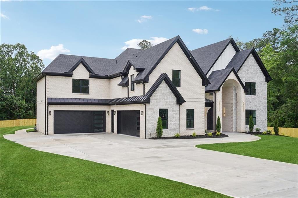 3245 Smithtown Road