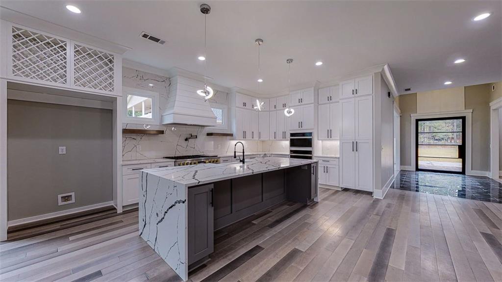 3275 Smithtown Road