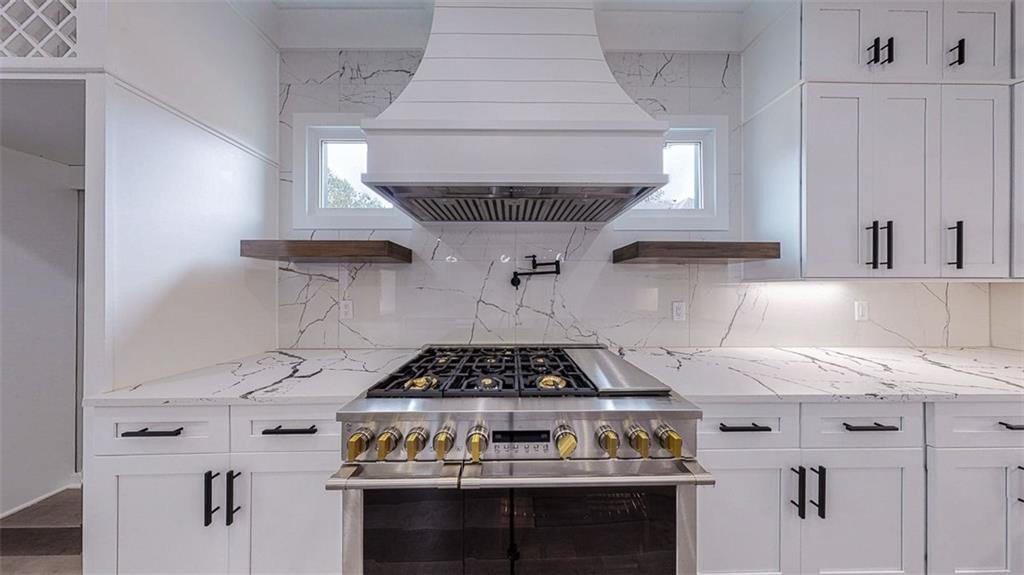 3275 Smithtown Road