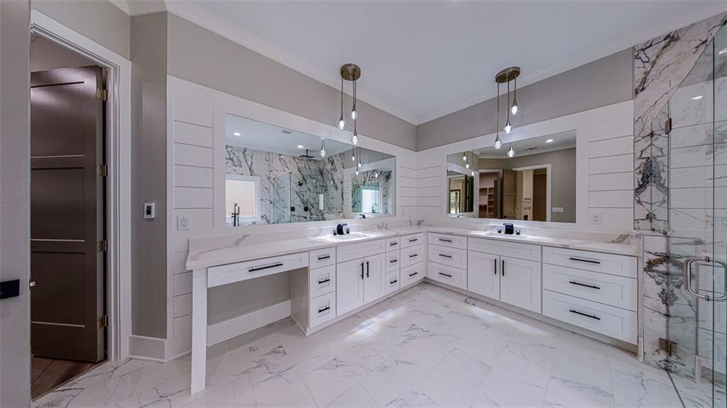 3275 Smithtown Road