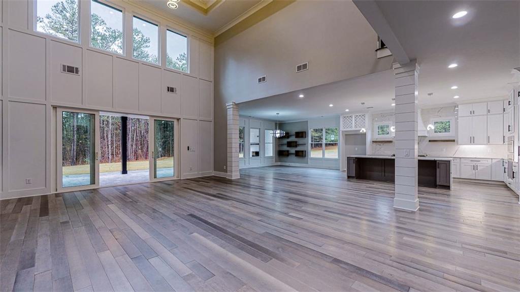 3275 Smithtown Road