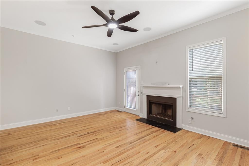 1953 Sterling Oaks Circle NE