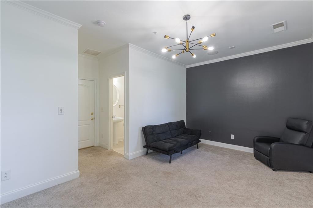 1953 Sterling Oaks Circle NE