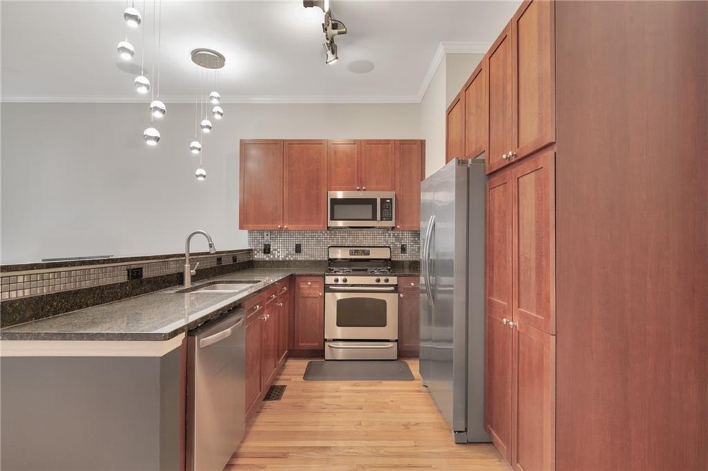 1953 Sterling Oaks Circle NE