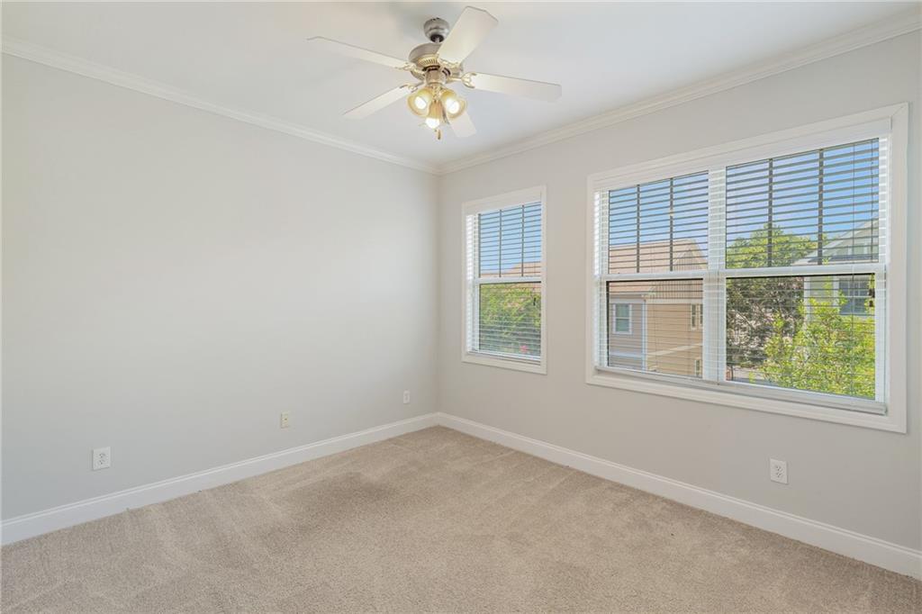 1953 Sterling Oaks Circle NE