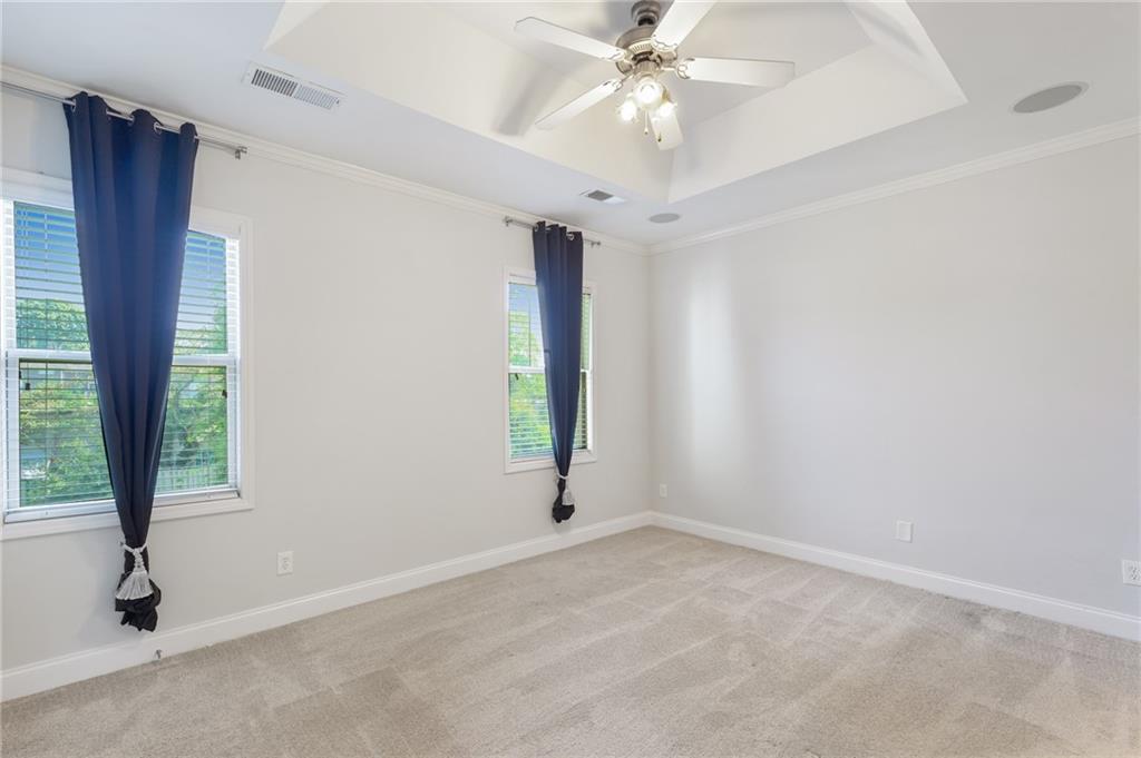 1953 Sterling Oaks Circle NE