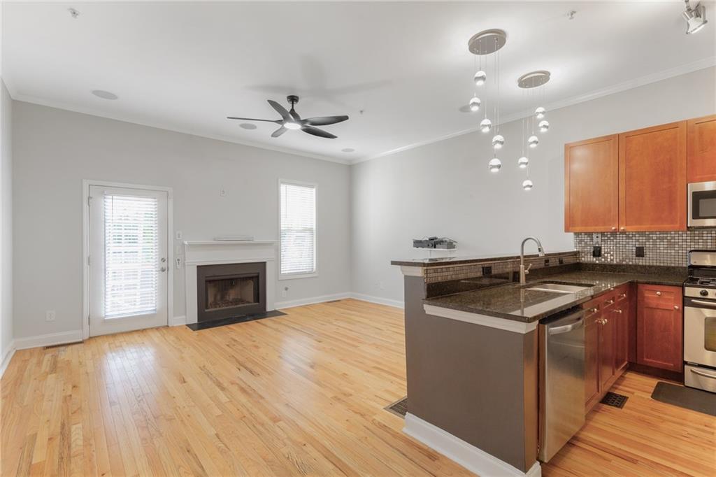 1953 Sterling Oaks Circle NE