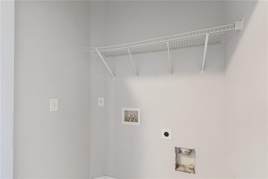 1953 Sterling Oaks Circle NE