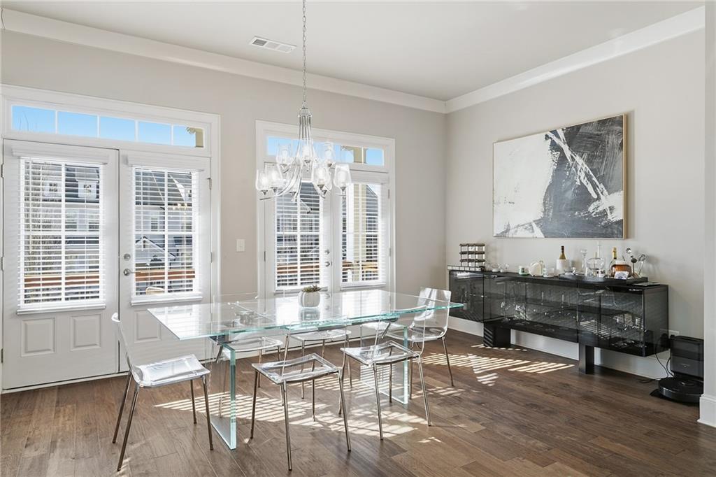 1030 Rivermont Alley