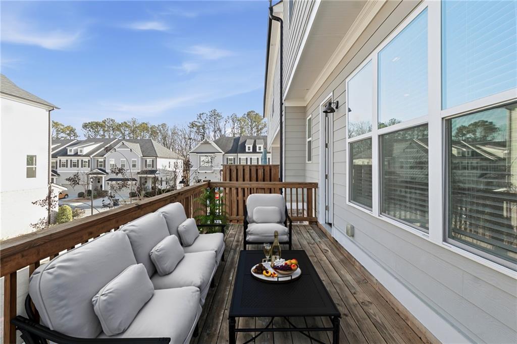 1030 Rivermont Alley