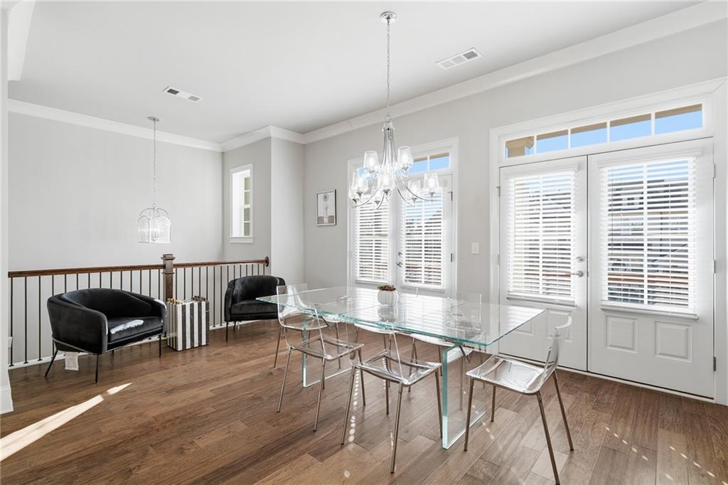 1030 Rivermont Alley