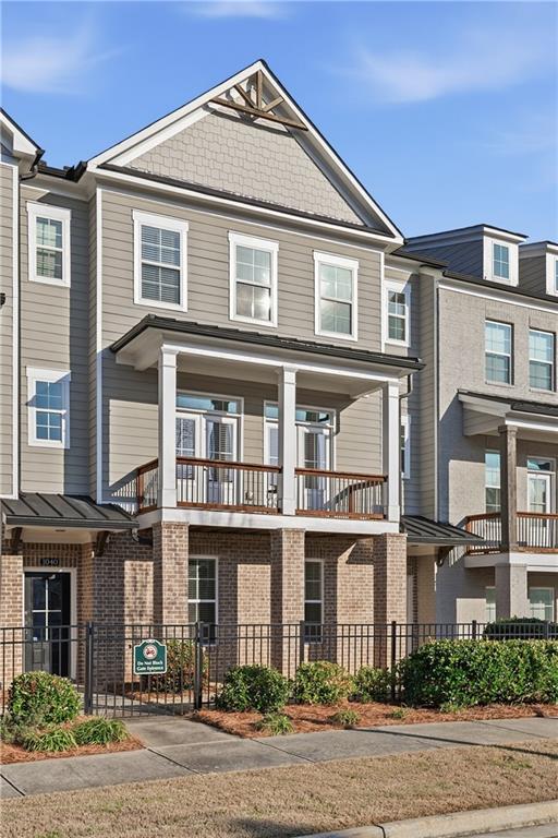 1030 Rivermont Alley