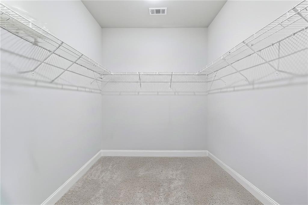 1030 Rivermont Alley