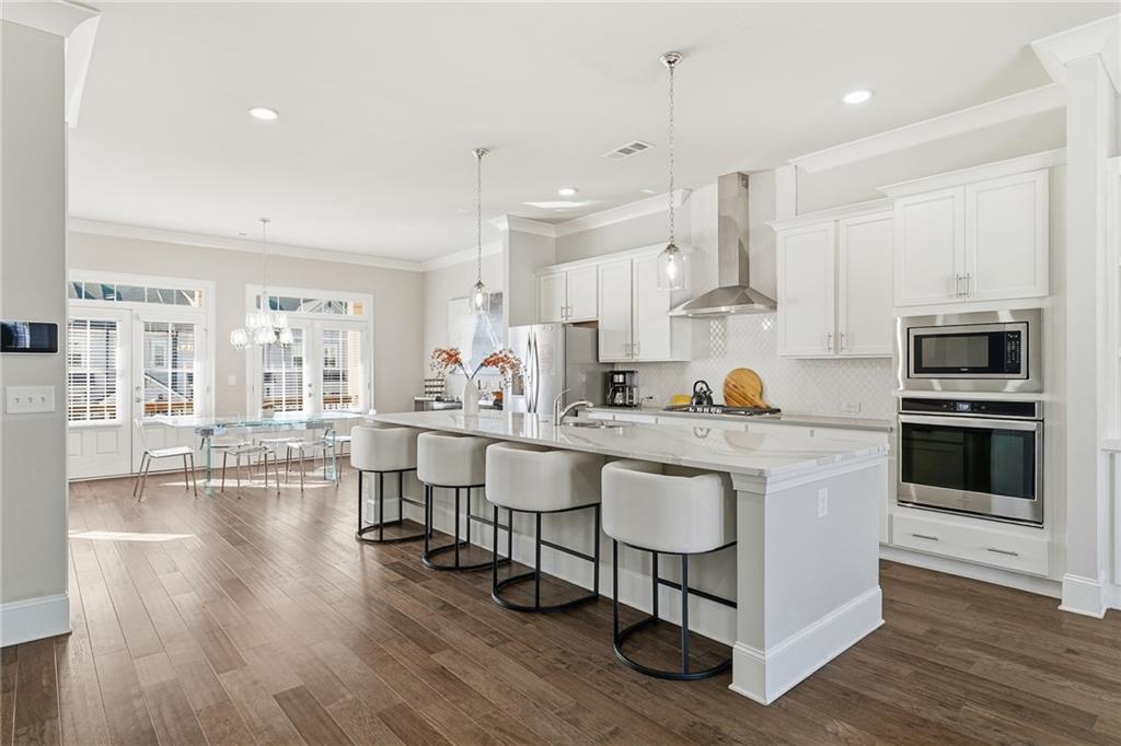 1030 Rivermont Alley