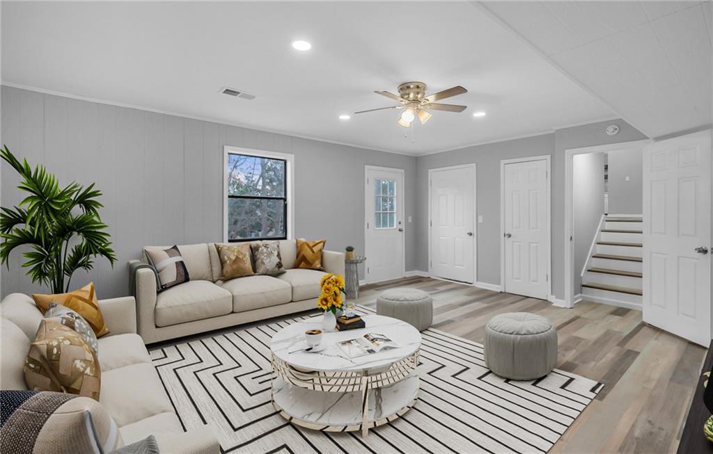 177 W Putnam Ferry Road W