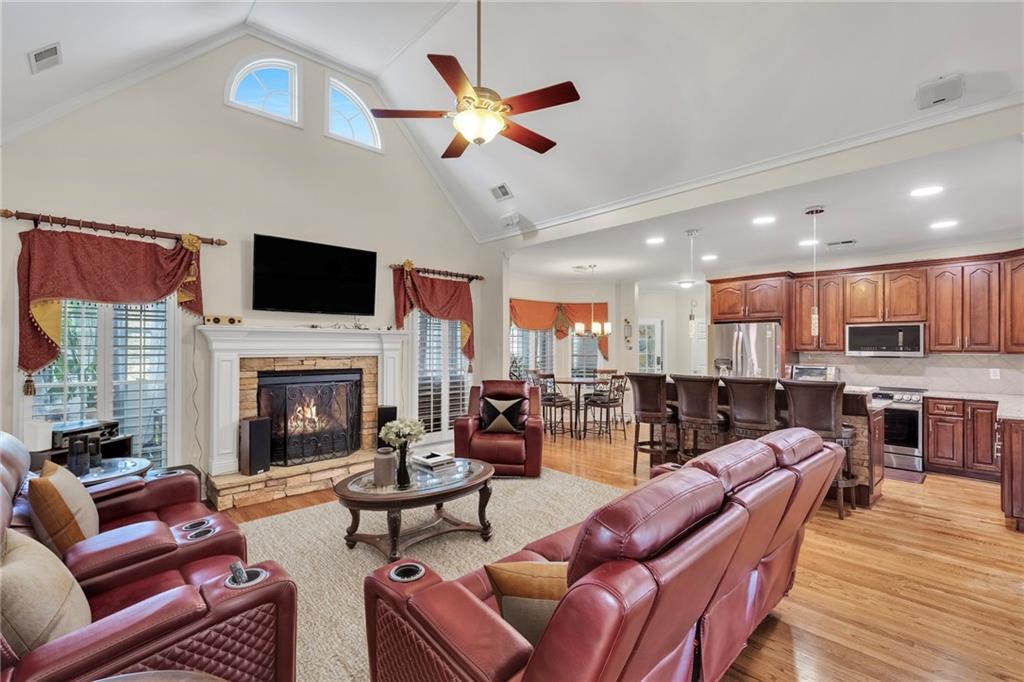 211 Graymist Path