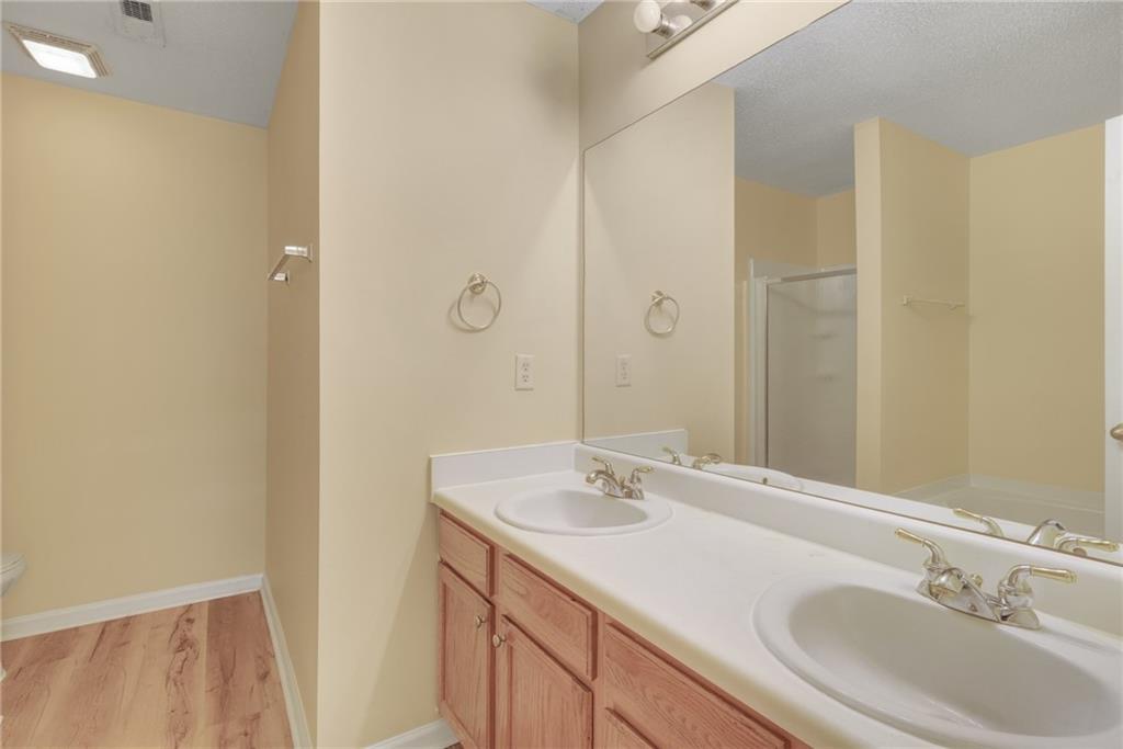 1102 Pleasant Oaks Court