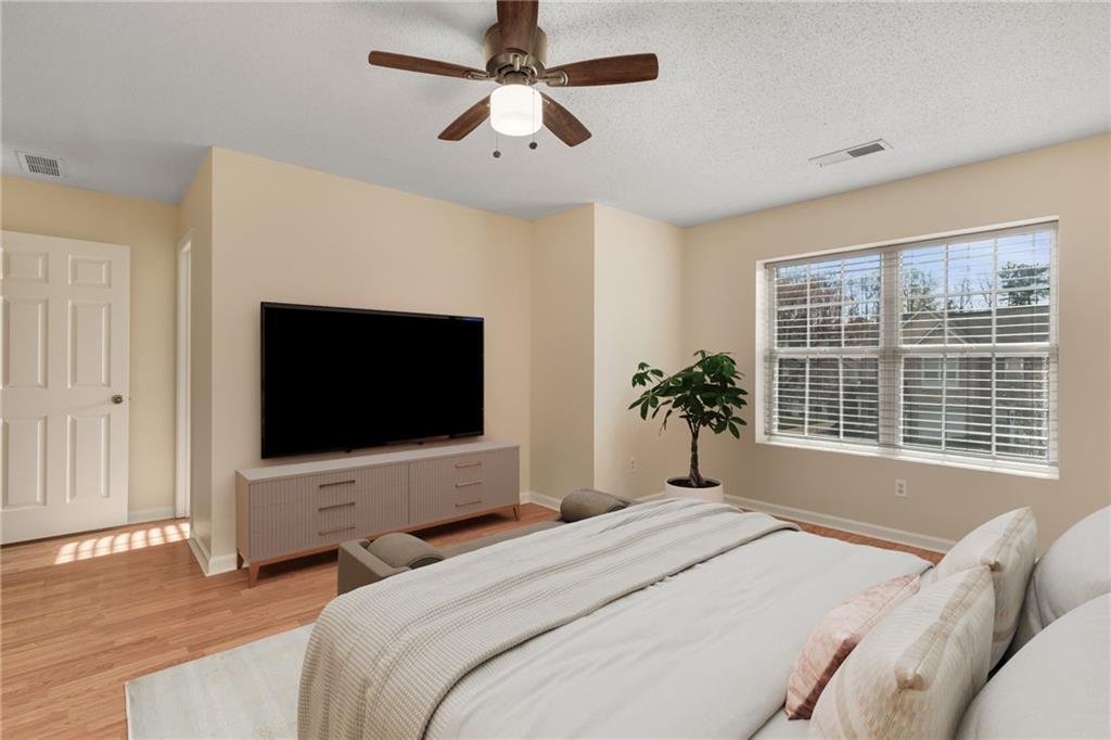 1102 Pleasant Oaks Court