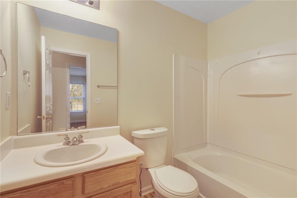 1102 Pleasant Oaks Court