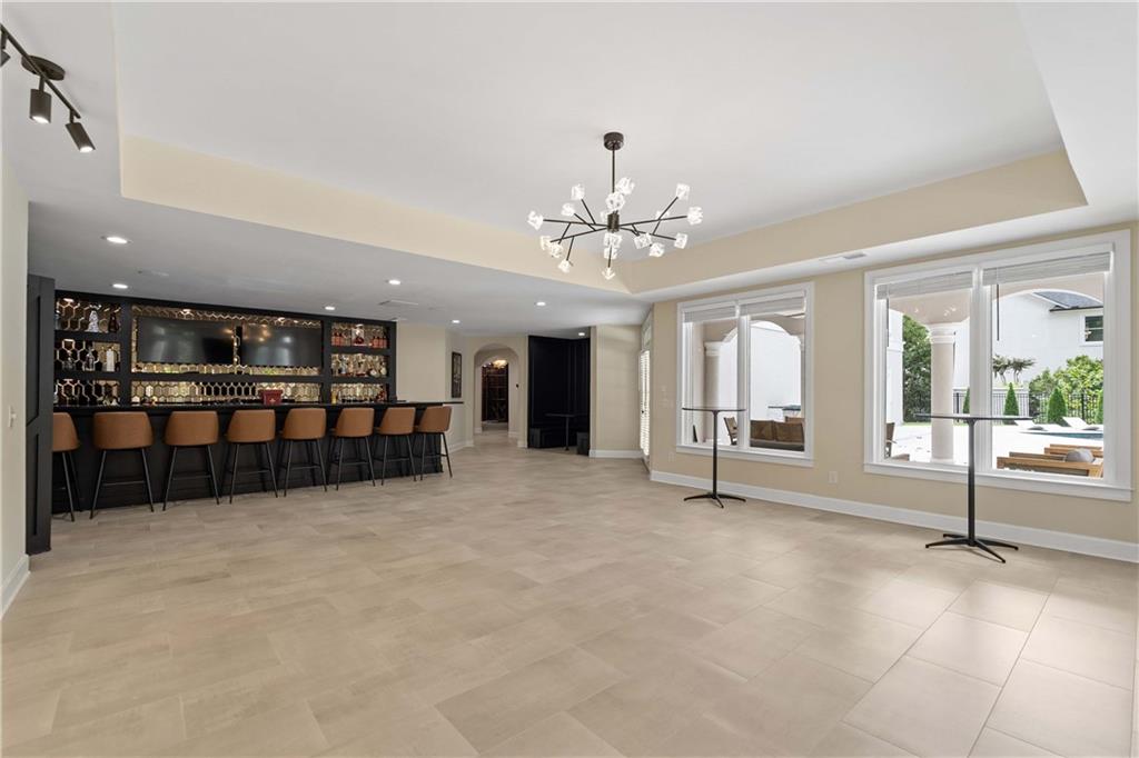 955 Tiverton Lane