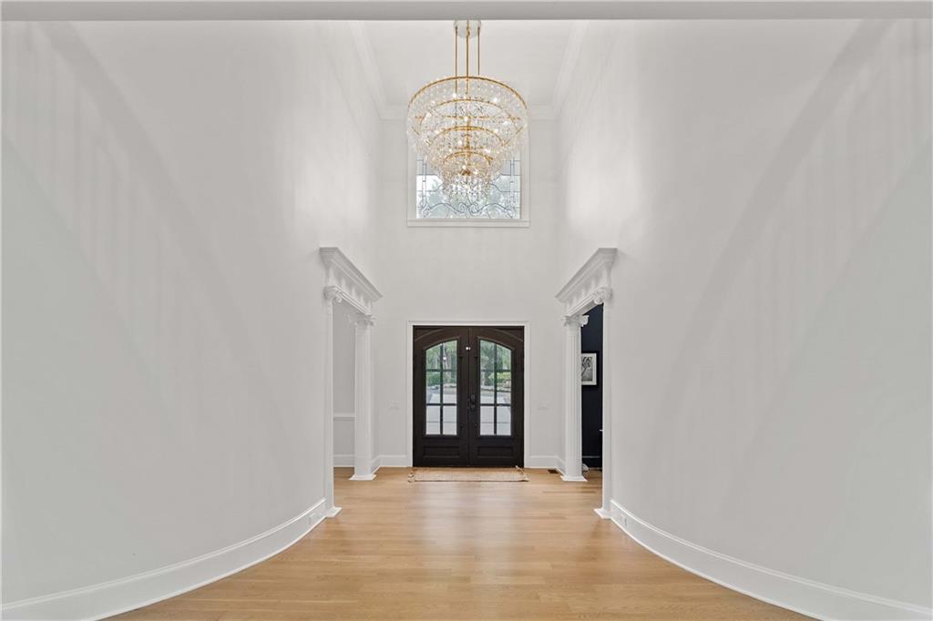 955 Tiverton Lane