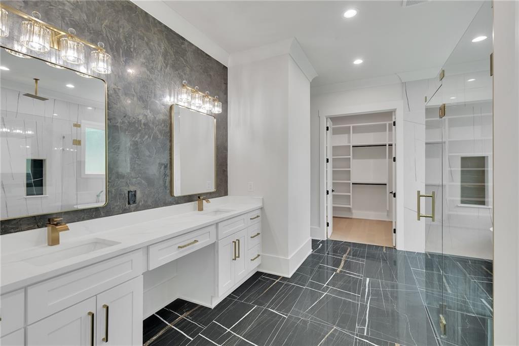 2210 Ridgedale Drive