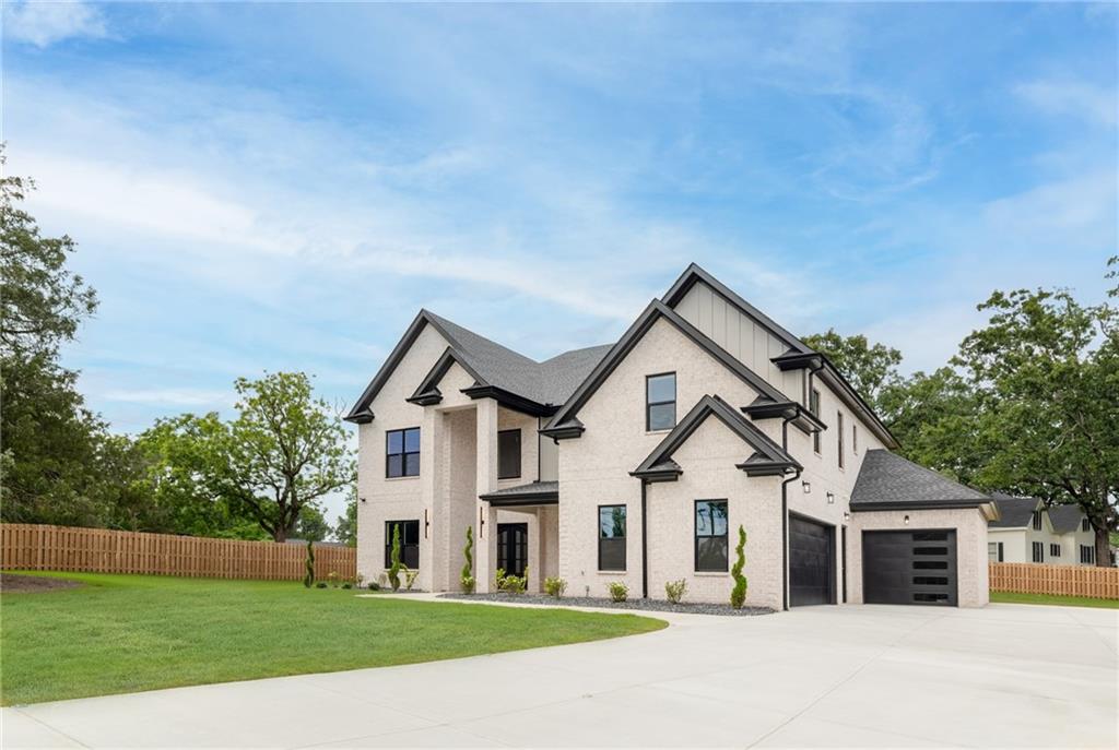 2210 Ridgedale Drive