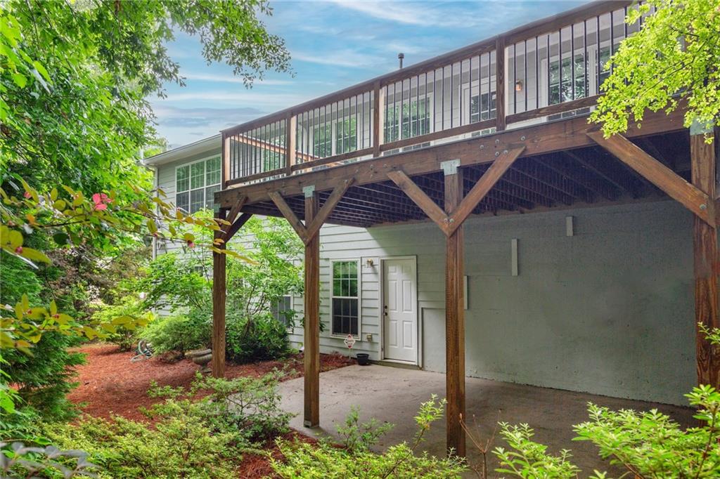 1097 Quiet Waters Lane