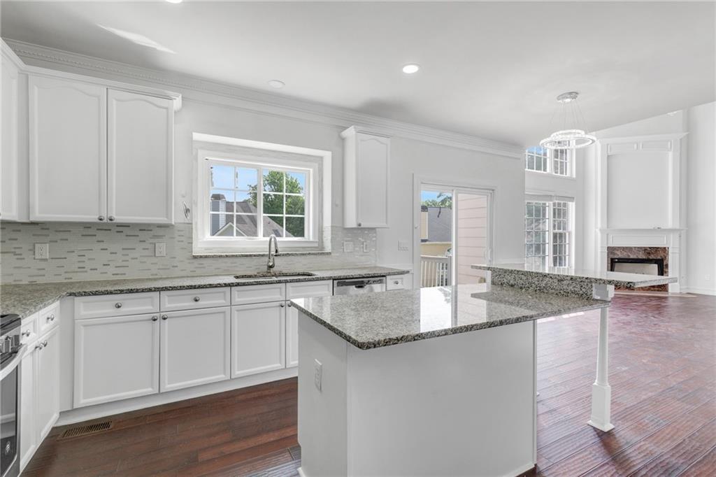 485 Kenion Forest Way