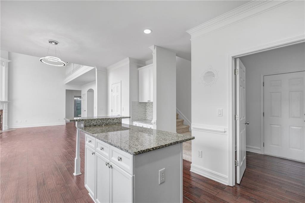 485 Kenion Forest Way