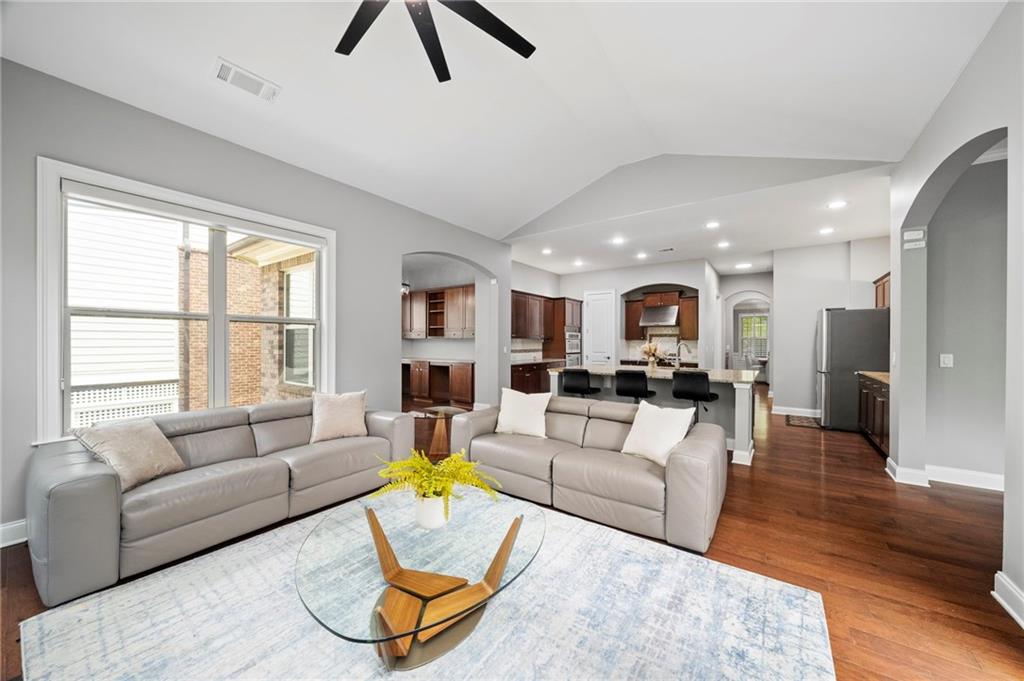 3560 Allee Elm Drive
