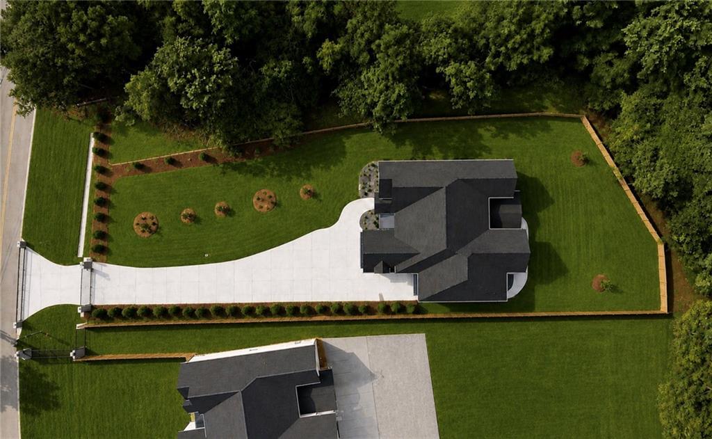 3275 Smithtown Road