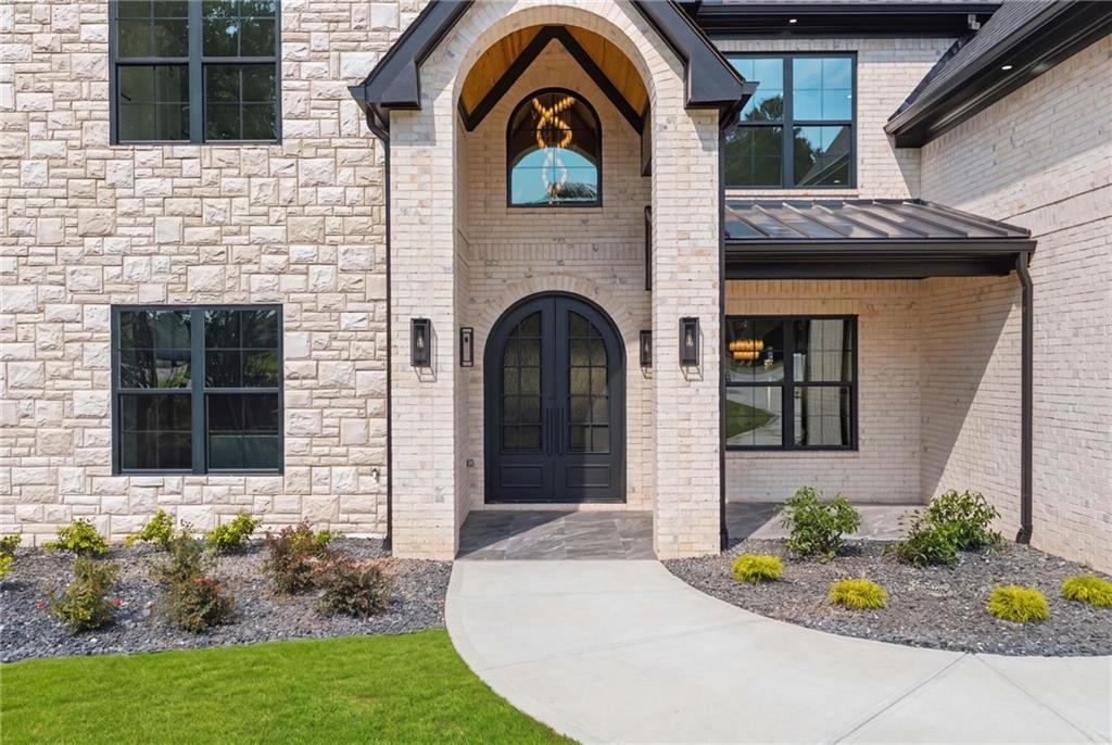 3275 Smithtown Road