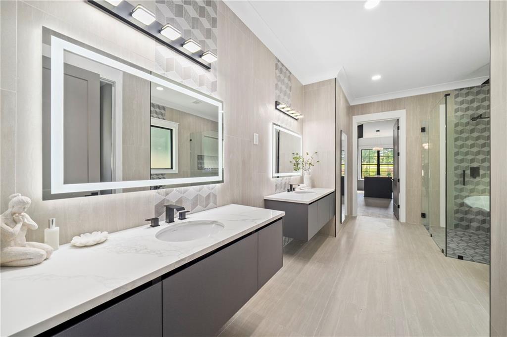 3275 Smithtown Road