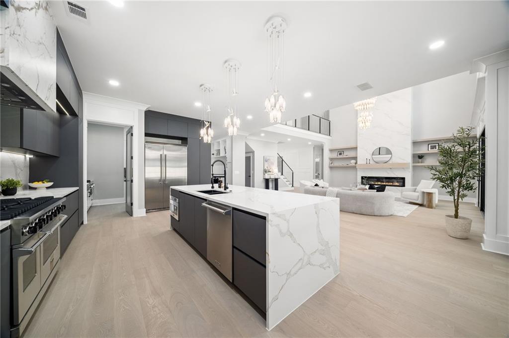 3275 Smithtown Road